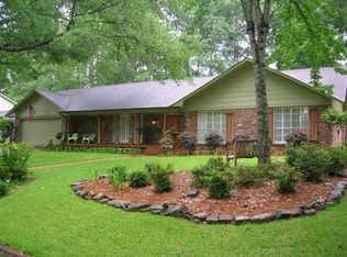 2241 Bellingrath Rd, Jackson, MS 39211