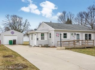 816 E Green St, Winterset, IA 50273