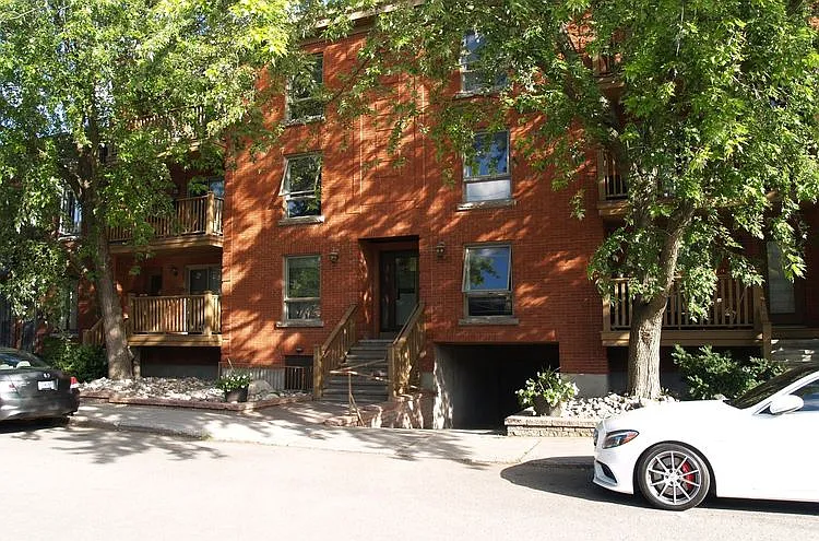 160 Bruyere St #3 — Photo 1