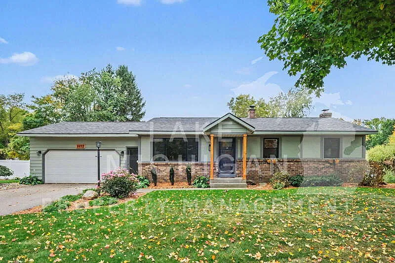 4 bed, 2.0 bath, 2164 sqft, $2,695 — Photo 1