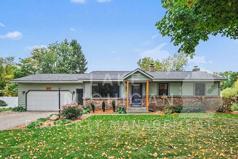 1st image of 1652 Oakbrook Dr
