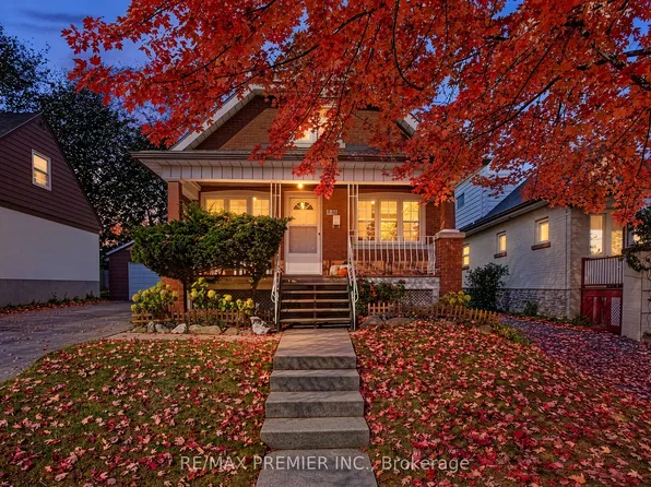 232 John St, Toronto, ON M9N 1K2