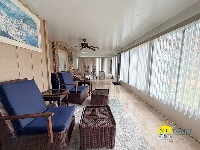225 Lakeside Ln — Photo 24