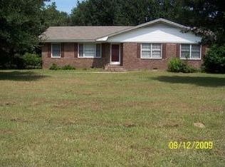 551 Manchester Dr, Manning, SC 29102