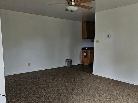 4th image of 525-27 Asbury Ave #B