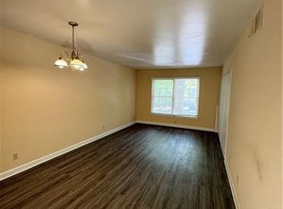 2890 Carriage Dr APT F, Winston Salem, NC 27106