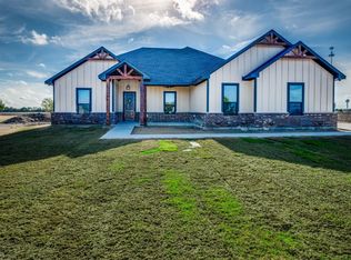 160 Hampel Rd, Palmer, TX 75152