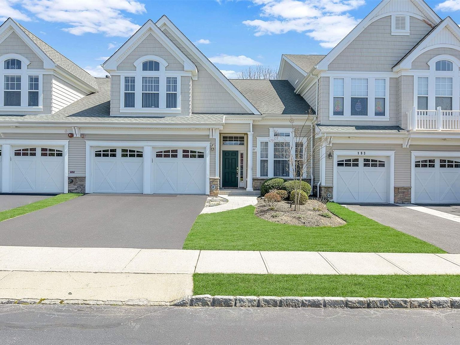 197 Symphony Drive UNIT 197, Lake Grove, NY 11755 Zillow