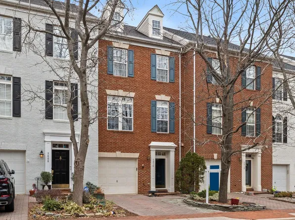 5010 Grimm Dr, Alexandria, VA 22304