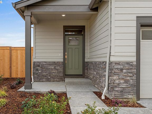 5th image of 9212 SE Azalea St