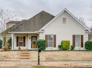 9793 Calderdale Dr, Cordova, TN 38016