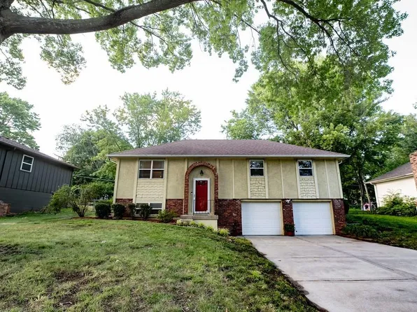 117 SE Castlerock Dr, Blue Springs, MO 64014