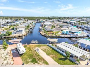 3784 Dewberry Ln, Saint James City, FL 33956