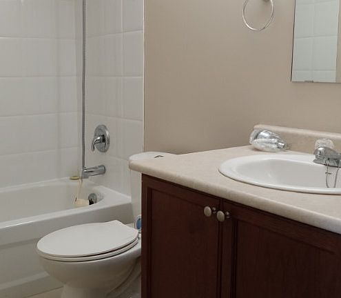 5th image of 85 Barrie Rd #420