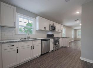 1208 E 33rd St, Houston, TX 77022