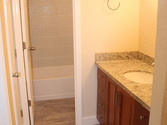 3rd image of 6620 SW 39th St APT A5