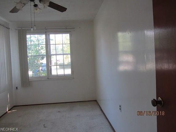 4th image of 33937 Iris Ln