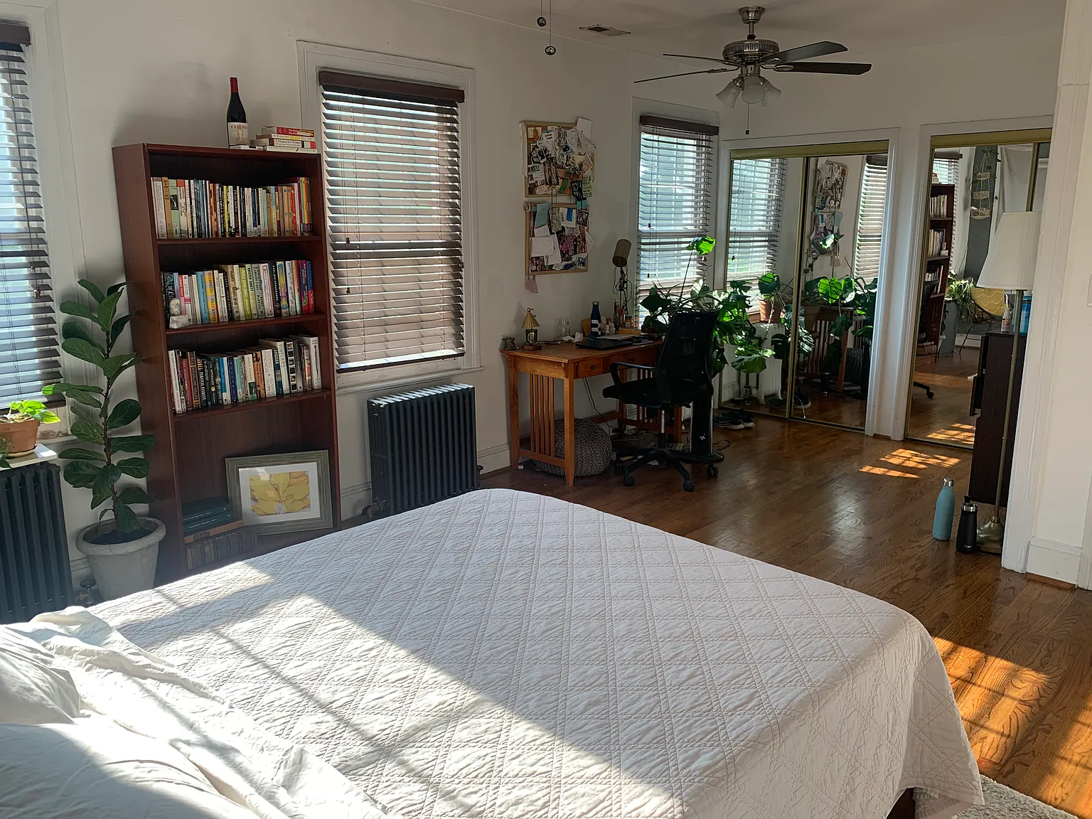 3 bed, 1.5 bath, 1488 sqft, $3,950 — Photo 1