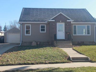 908 3rd Ave SE, Le Mars, IA, 51031