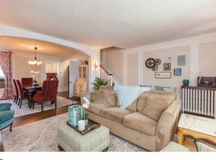 3433 W Queen Ln, Philadelphia, PA 19129
