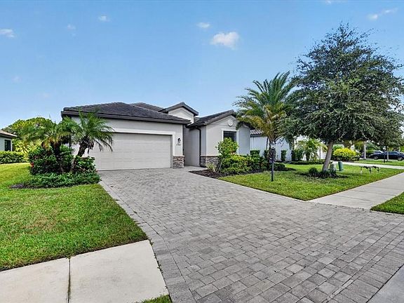 4th image of 17307 Blue Ridge Pl