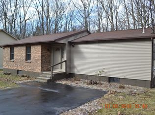 226 Shingle Mill Dr, Drums, PA 18222