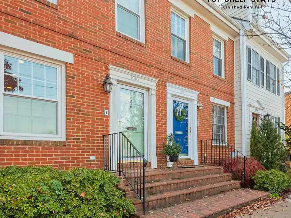 1012 Wythe St