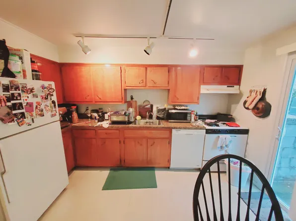 15 Elmwood St, Stamford, CT 06902