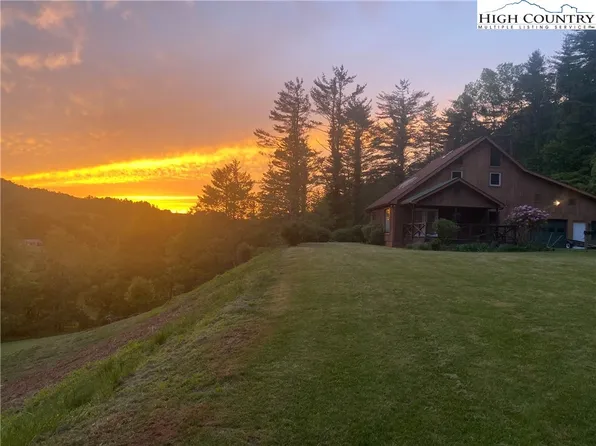 165 Smoky Hollow Road, Laurel Springs, NC 28644