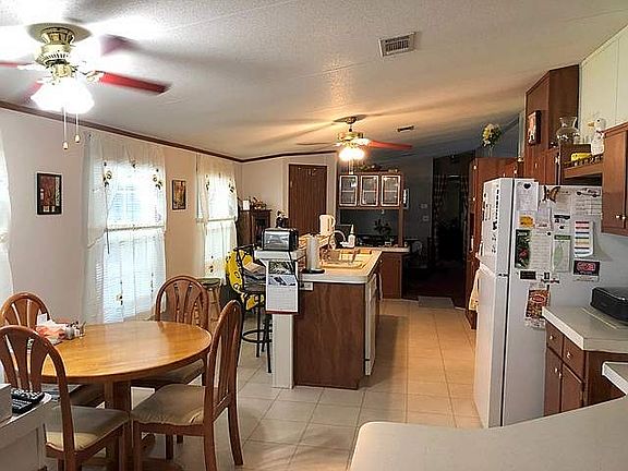 3rd image of 3323 NE 14th St Lot D1