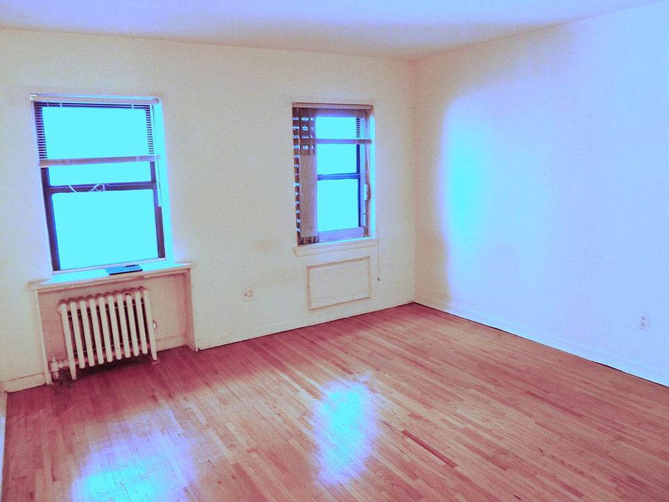 1st image of 345 W 48th St APT 2D