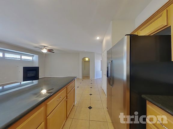 5th image of 4123 Farmdale Ave