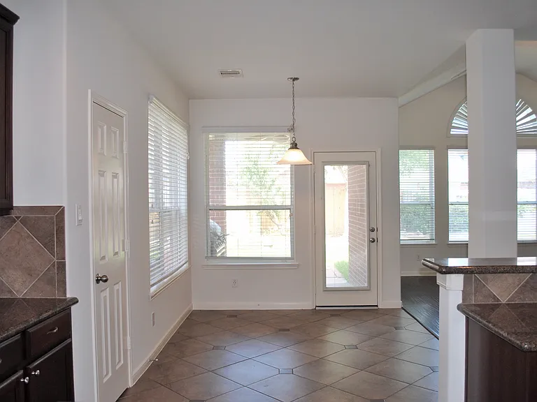 6122 Vadini Shores Ln — Photo 7