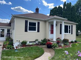 2455 Bullock Rd, Bay City, MI 48708