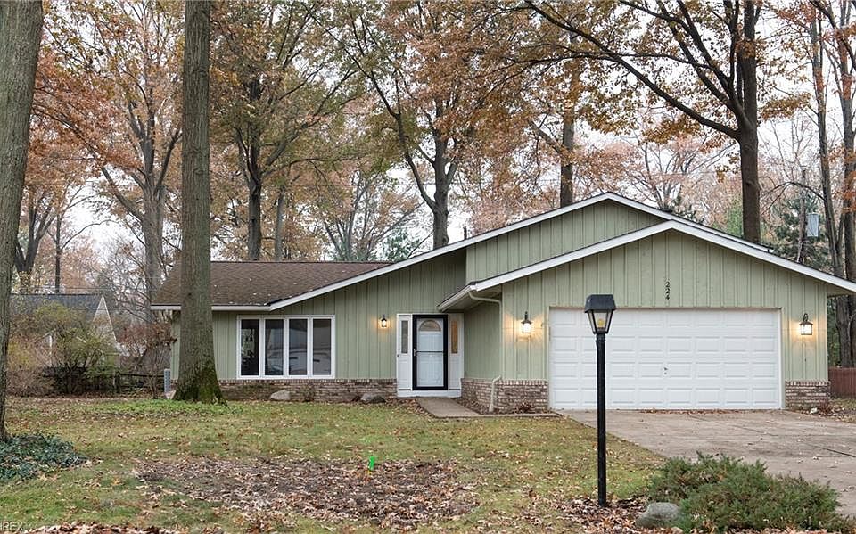 1st image of 224 Parsons Dr