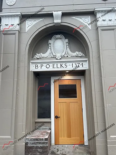 455 N Market Blvd Photo 1