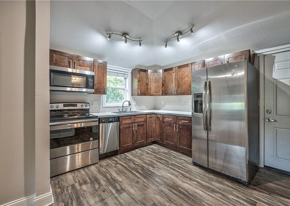 1st image of 625 Tauromee Ave