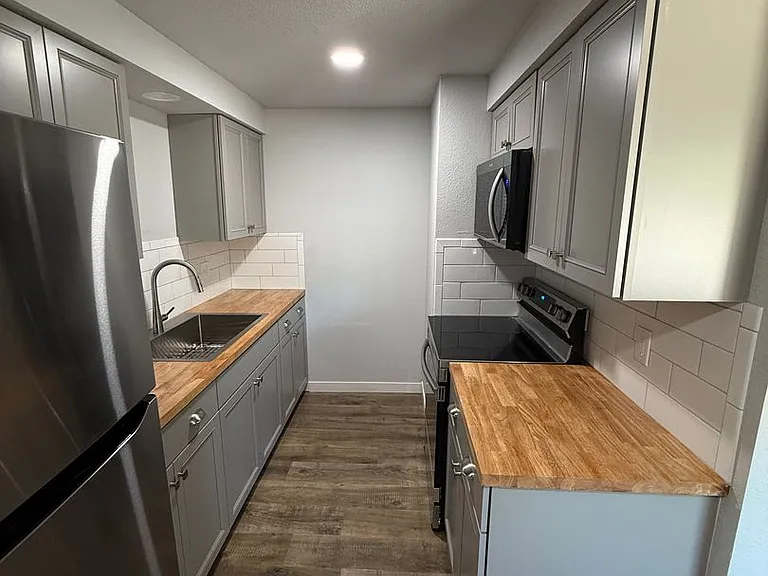 601 Beatty St — Photo 19