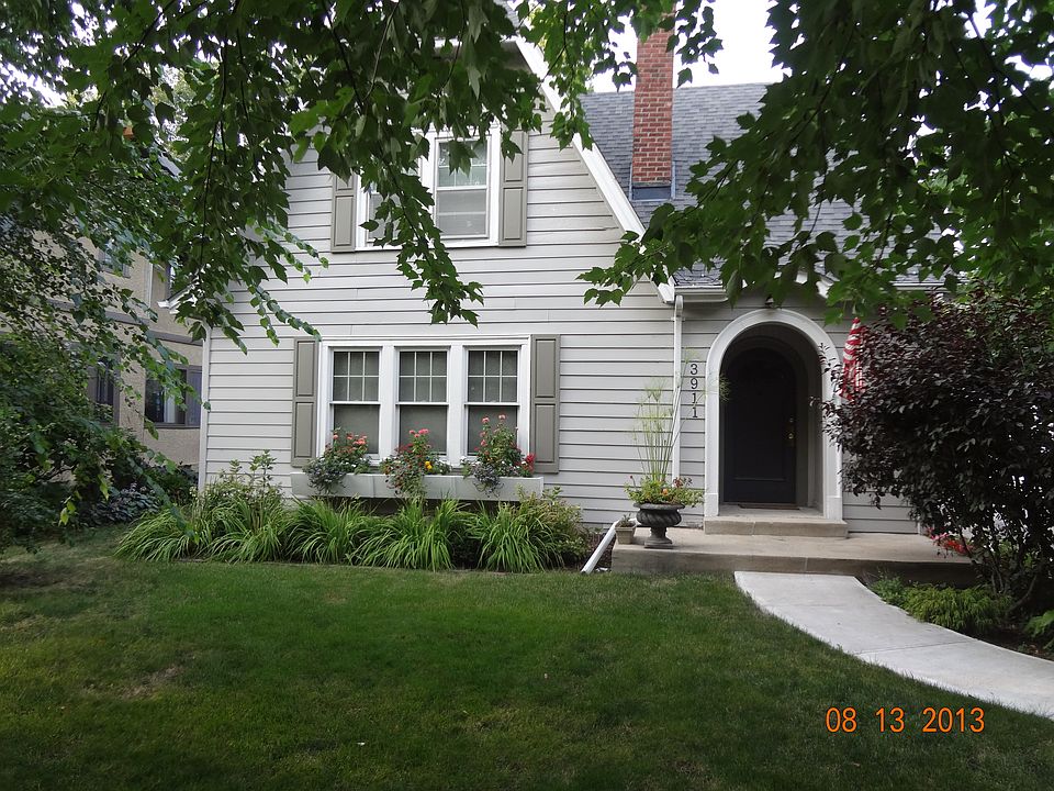 3911 Kingman Blvd