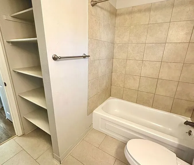 944 N 19th St #944 N 19TH — Photo 13
