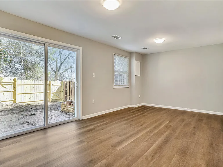 9202 Sprucewood Rd — Photo 19