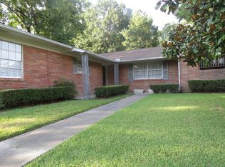 710 Santa Rosa Dr, Vicksburg, MS 39180