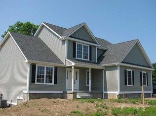 4 Trailside Xing, Middletown, CT 06457