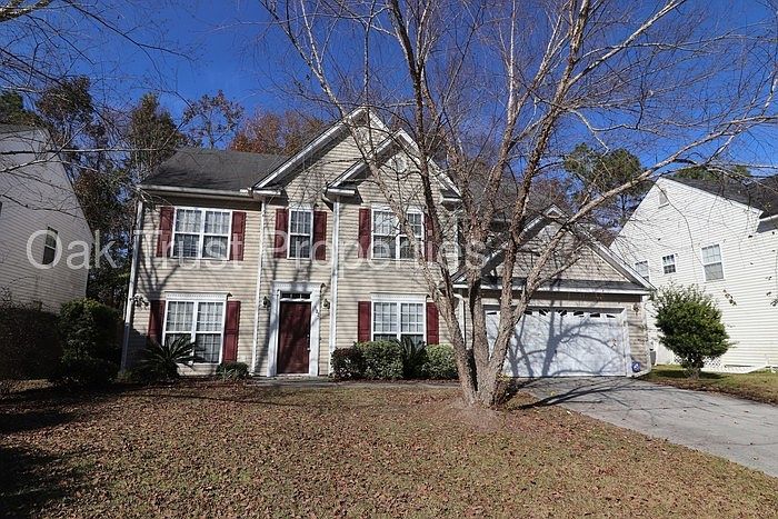 1st image of 132 Summer Trace Dr
