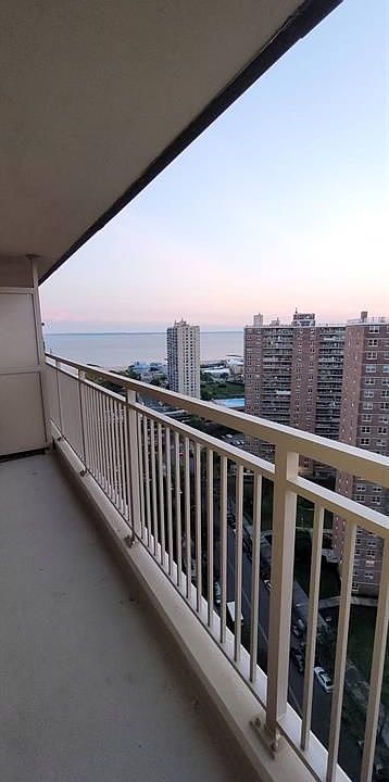 1st image of 2935 W 5th St #25F