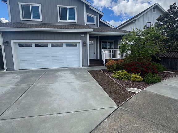 2nd image of 3729 Hillary Ct