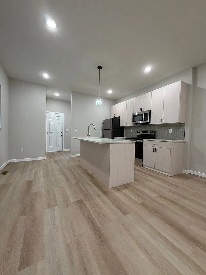 Newly Renovated 4 Bedrooms & 2.5 Bath House Located In West Philly — Photo 1