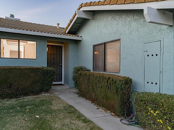 2nd image of 222 Grand Canyon Dr