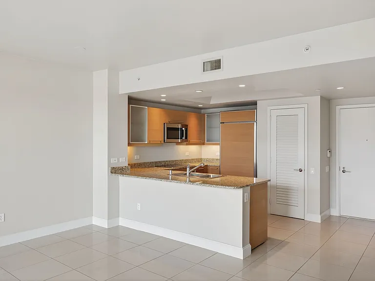 222 Karen Ave #3005 — Photo 4