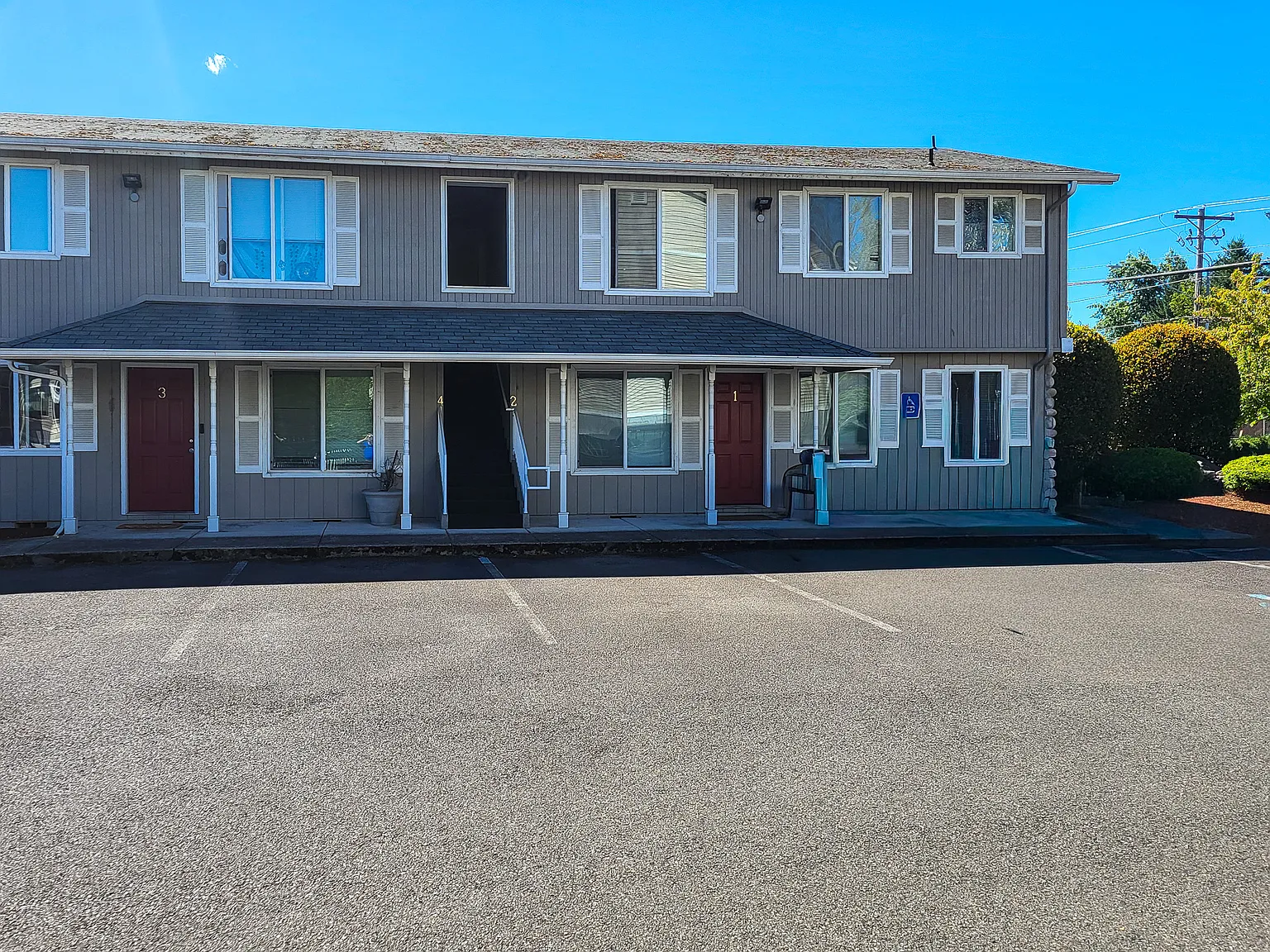 2 bed, $1,325 — Photo 2